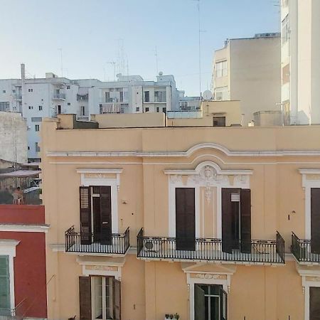 Mamo1 - Appartamento In Pieno Centro Citta Бари Экстерьер фото