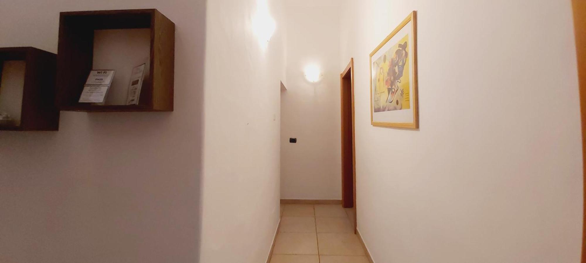 Mamo1 - Appartamento In Pieno Centro Citta Бари Экстерьер фото