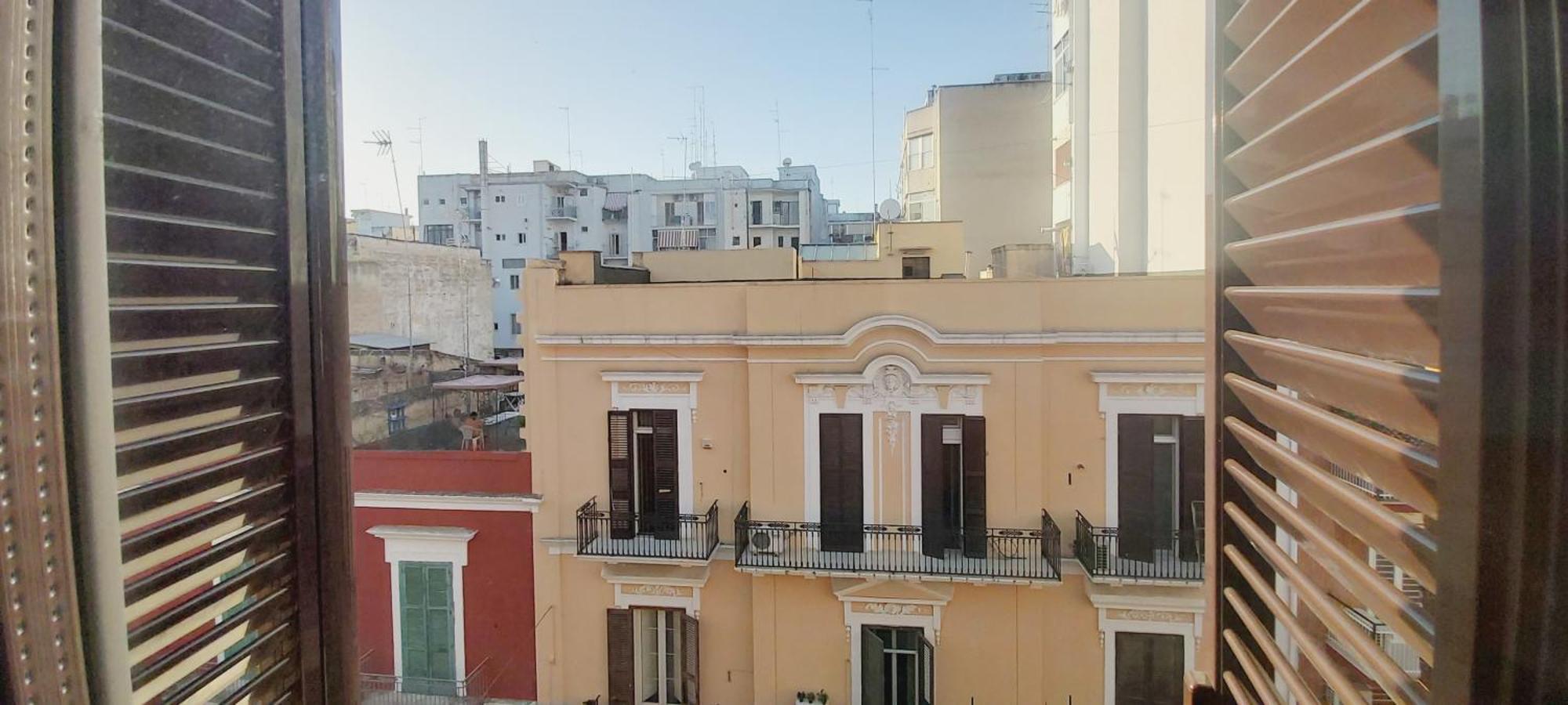 Mamo1 - Appartamento In Pieno Centro Citta Бари Экстерьер фото